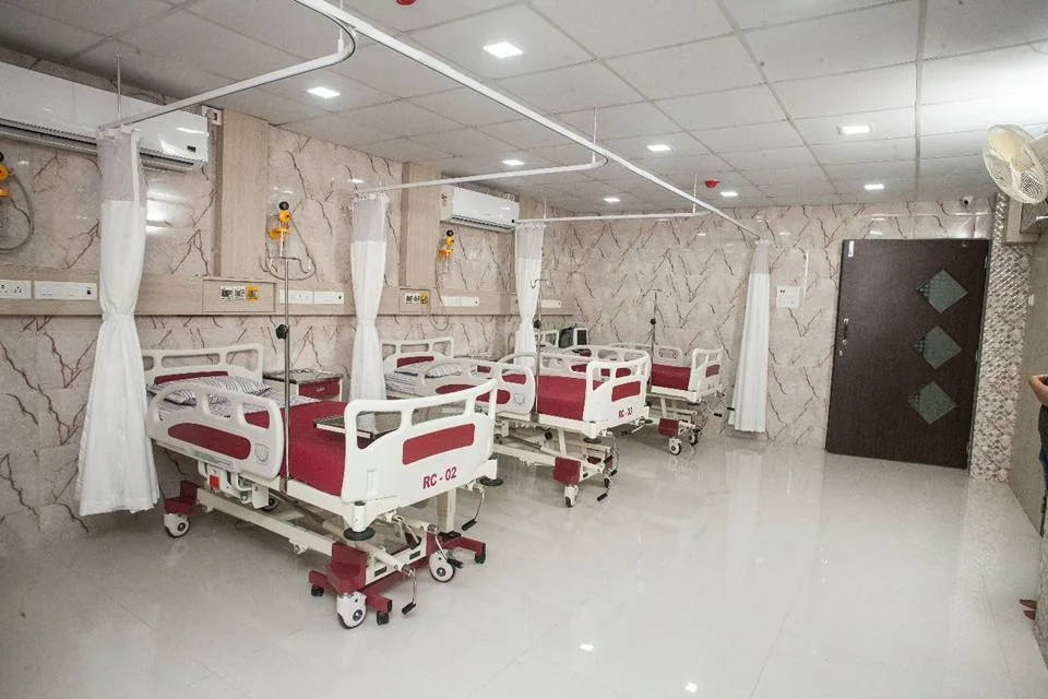 Patient bed and care setup at Meera NX Hospital, Ulhasnagar