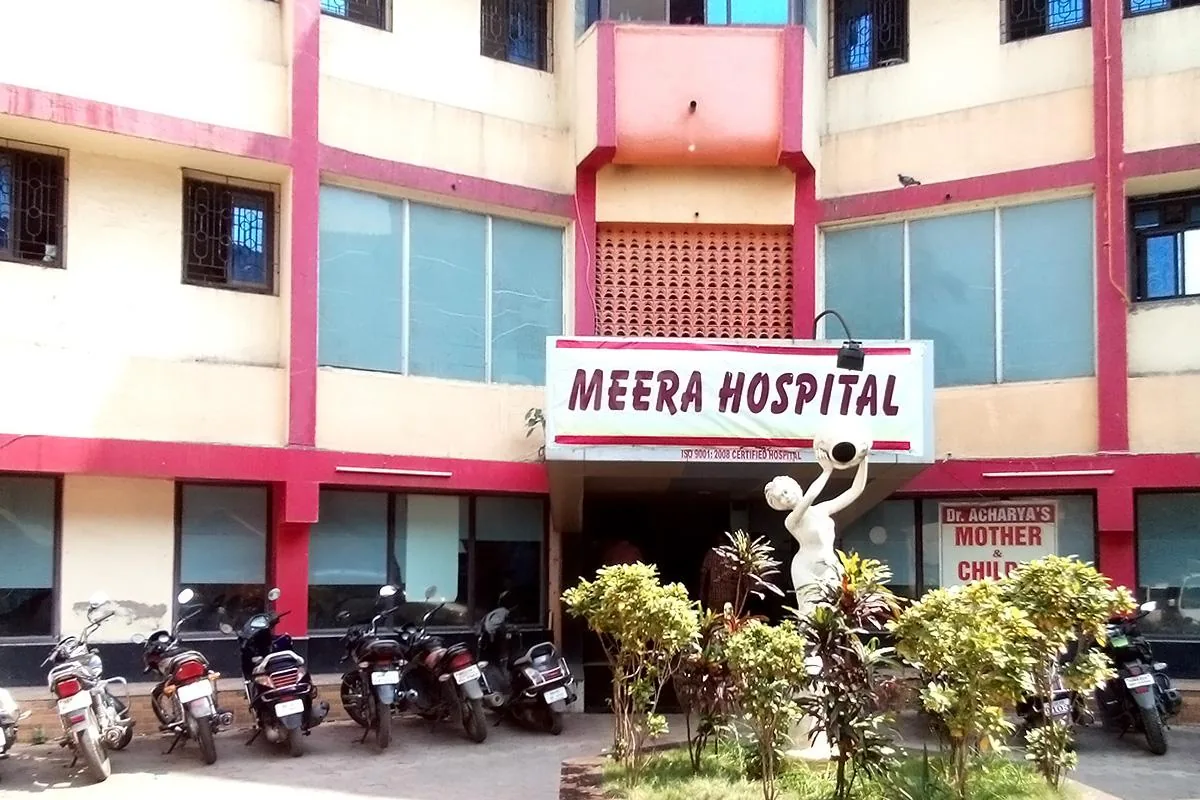 Meera Hospital — legacy building, Kalyan
